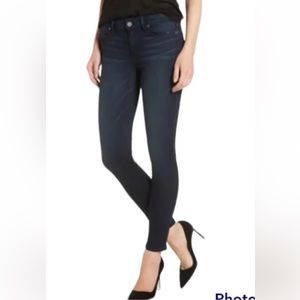 Flattering Paige Verdugo Crop Jeans Dark Blue Size 26